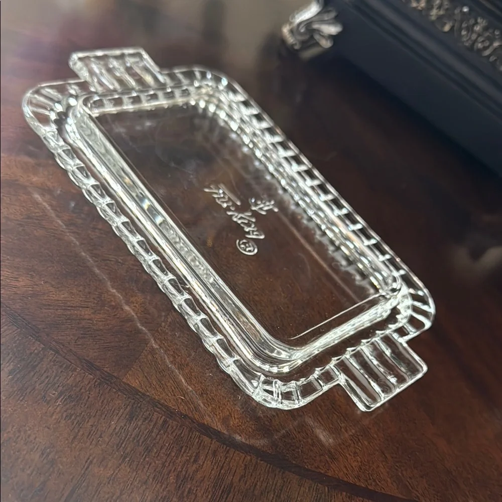 Elegant Fire King Clear Glass Butter Dish - Picture 3 of 6